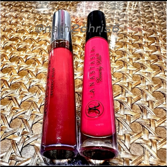Anastasia liquid lipstick in Heathers and Lipgloss in Socialite Duo (new) - Picture 2 of 10